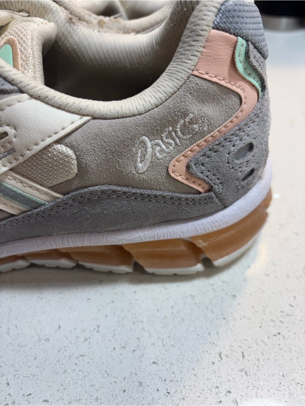 ASICS Running Shoes - Picture 3 of 7